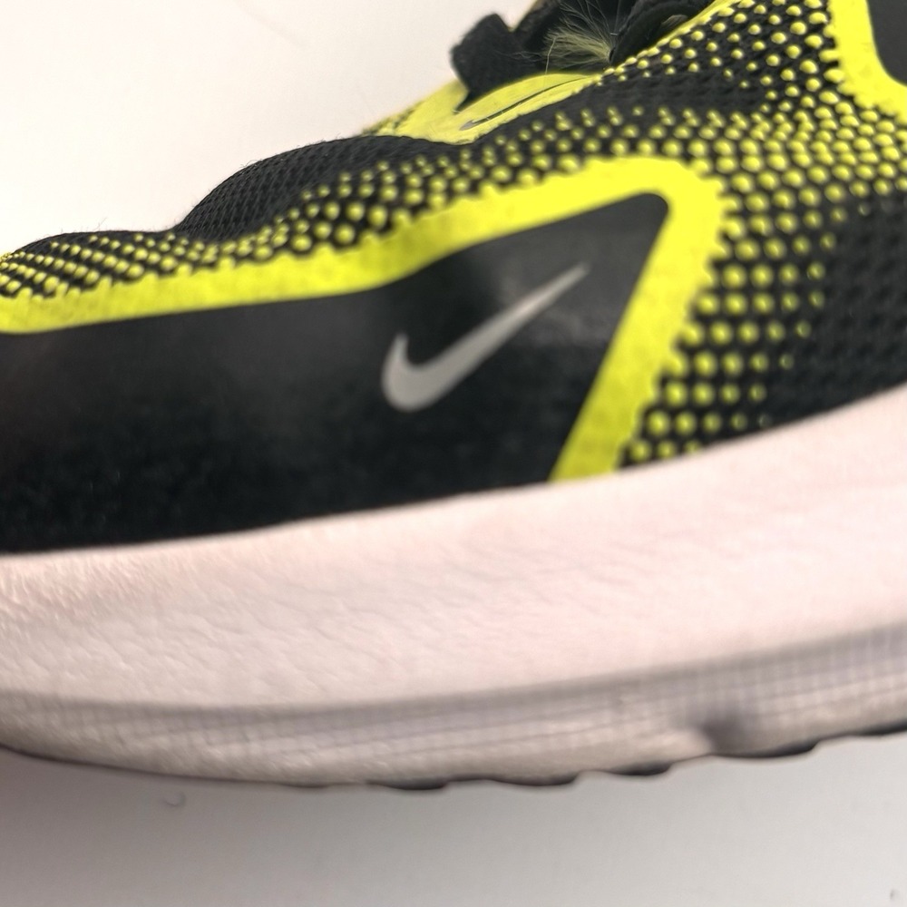 Nike Cosmic Runner Youth Tennis Shoes 2Y In Neon Green/ Black/ White - Picture 7 of 10